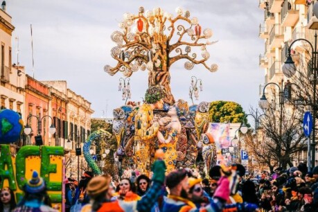 Carnevale sfilata carnevale Putignano